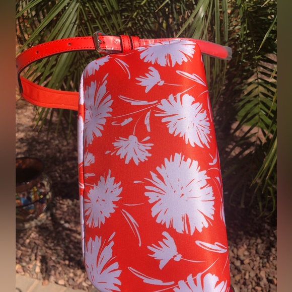 Kate Spade medium backpack- NWT Karissa wild bloom - Picture 13 of 15